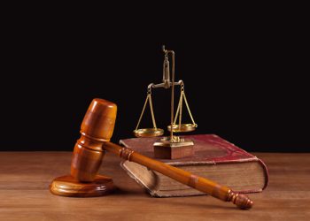 دادگاه و قاضی در حدیث امام رضا