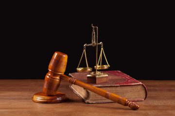 دادگاه و قاضی در حدیث امام رضا