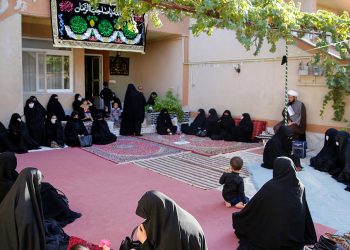 چگونه مجالس خانگی به تقویت روابط خانوادگی کمک می‌کند؟