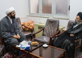 دیدار مدیر موسسه فرهنگی تبلیغی ثاقب با استاد حسینی قمی